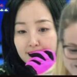 【GIF】カーリングスイス女子「これは勝ちましたわ…(ﾆﾁｬｧｧｧﾍﾟﾛｯ」