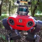 植物たちはオイラが守る！植物の安全や健康状態をチェックする犬型ロボットが登場