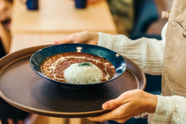 【悲報】ワイ、カレー屋からあまりにも理不尽な理由で出禁にされる・・・