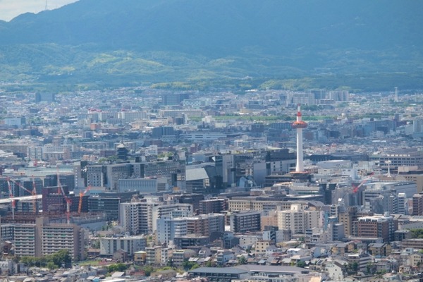 京都市「すまんｗ財政破綻寸前だけど、370億かけて作った新庁舎に職員全員入らんわｗ」