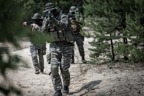 ロシア兵さん、空気銃を持たされて戦場に放り出されていたｗｗｗｗｗｗ(画像ｱﾘ)