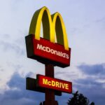 マクドナルド、不良のたまり場にならぬよう、BGMにクラッシックを流しWi-Fiをオフにする対策