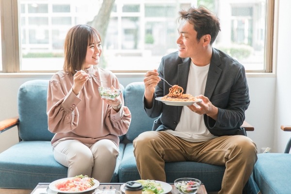 妻「今日の晩ご飯なにがいい？」夫「何でもいいよ」妻「何でもって言ったわね」