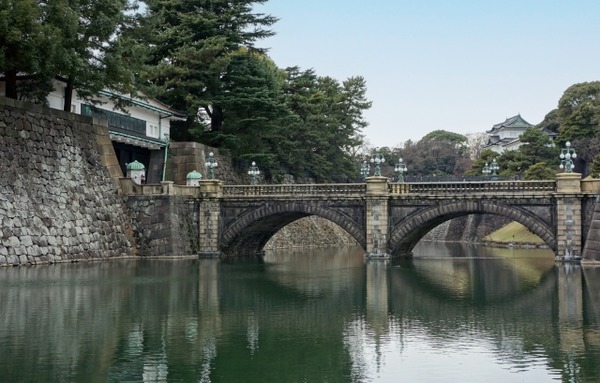 天皇の公務、激務すぎる…