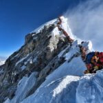 エベレストで登山者が残した細菌が発見される。休眠状態で何世紀も生き延びる可能性