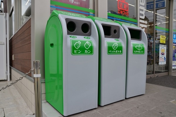 ワイ「コンビニで缶コーヒー買うついでに車にあった空き缶捨てよ！」店員さん「困りますよ！」←これ