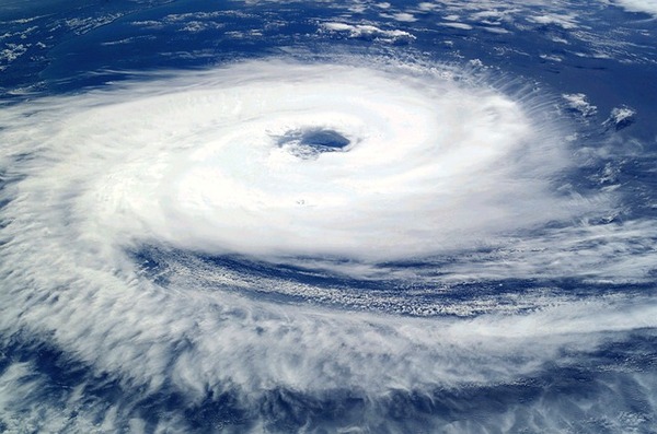 【悲報】台風2号、ガチでヤバすぎるｗｗｗｗｗｗｗｗｗ