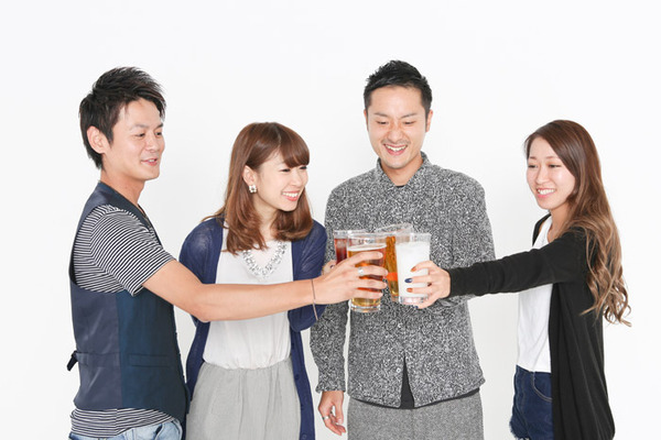 【悲報】 新入社員さん「え？飲み会っすか？めっちゃ行きたいっす！w」ワイ「…」