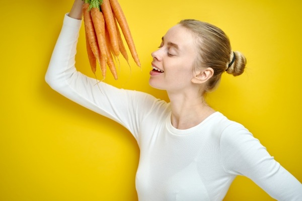 肉食をやめた女性、4週間でとんでもないことになってしまう！（画像あり）