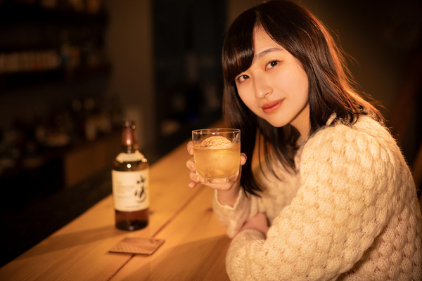 ババア先輩(33)「二人で飲み直そ？」ワイ「!」ｼｭﾊﾞﾊﾞﾊﾞﾊﾞ(走り去って行く音)