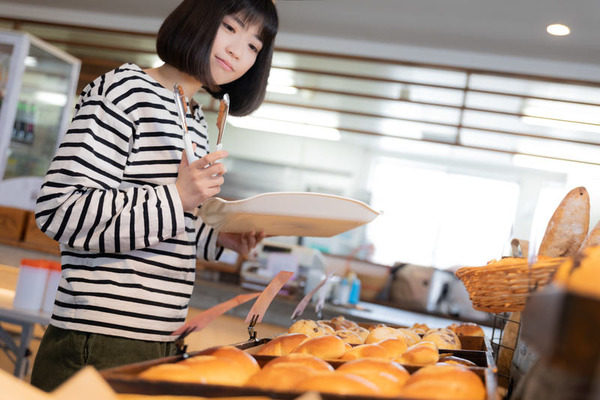 上司「あそこのパン屋利用したことある？」俺「ありますよ」上司「どうだった？」俺「微妙っすね！」