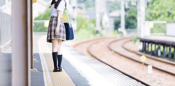 田舎の美少女JKさん、1年後に地元の純朴な彼氏の脳を破壊してしまうｗｗｗｗ