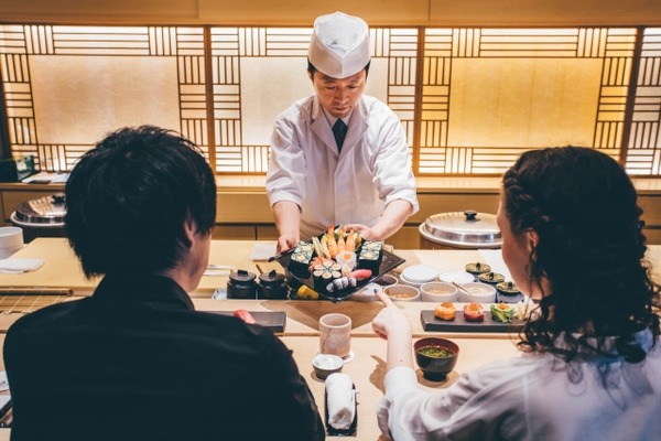 社長「ウニで」部長「大トロで」課長「甘エビで」俺「玉子で」俺(頼むぞ新人…)→