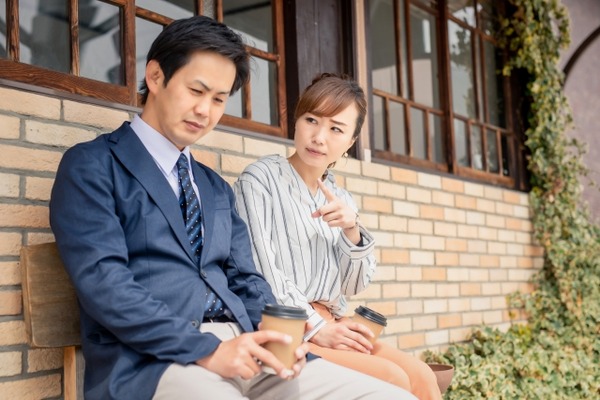 【悲報】女さん「会社に2ヶ月育休取るって言ってきて！」 夫「・・・」→