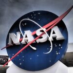 NASAの職員「あっ」太陽圏外を飛んでる探索機「………」