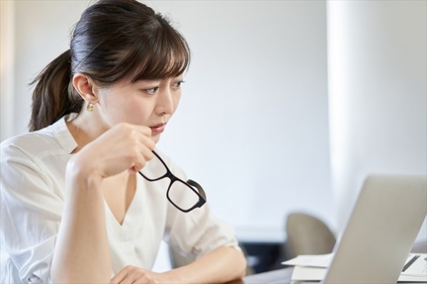 【画像あり】ワイ「あのー、今日のお弁当は…」ヨッメ(22)「ﾁｯ…」ﾄﾞﾝｯ→結果ｗ