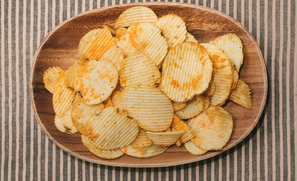 【緊急】ポテチやカップ麺を頻繁に食べる人は人生後半で精神的に苦しむことになる