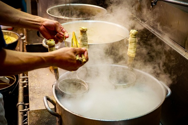 ワイ「あの…スープ全部飲んじゃったんですけど替え玉出来ますか？」ラーメン屋「大丈夫だよー！」→結果ｗ