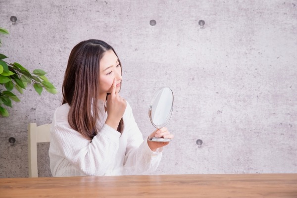 ワイ「鼻ブツブツやなぁ…せや、鼻パックしたろ！！毛穴ゴッソリ綺麗にするでぇ！！」←結果ｗｗｗｗｗ