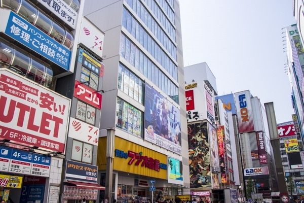 電気屋店員「何かお探しですか？」 ワイ「は？あんたPC組めるん？」 電気屋店員「え」→結果。。。