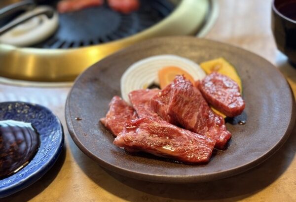 焼肉俺「ふぅ食った食った…お会計は…」店員「15000円になります」俺「はあ？ボッタか？」→結果ｗ