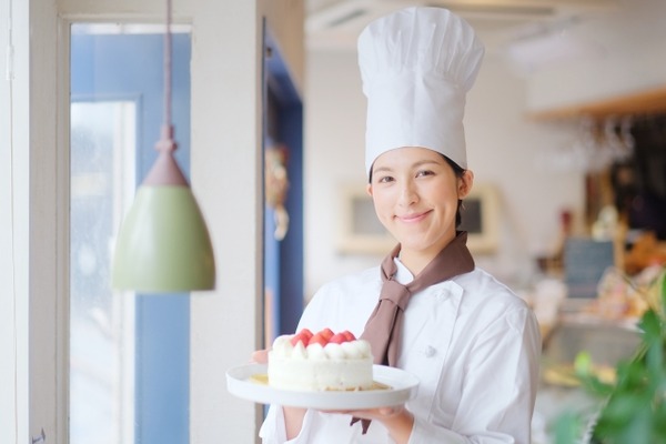 ケーキ屋さん「お持ち歩き時間は？」ワイ「（1時間半とか言ったら必死やなって思われるよな）15分くらいです」→結果ｗｗｗｗ