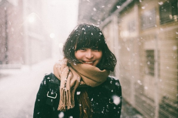 【画像】雪道で転んだ女さん、ケツを全国のお茶の間に晒してしまう・・・