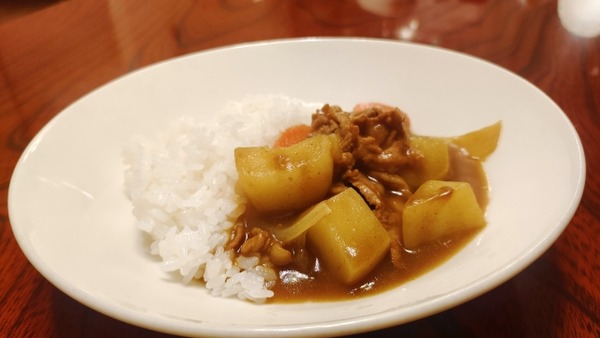 母親「カレーできたよ」 ガキワイ「いただきます」 ガキワイ「……(オエッ、ルー甘すぎやろ吐きそう)」ﾊﾟｸﾊﾟｸ → 結果ｗｗｗ