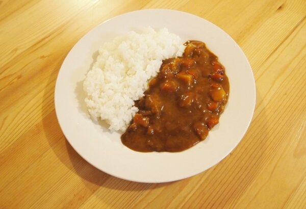 ワイ「お前のカレーなら毎日でも食える」妻「ふーん」→結果ｗｗｗｗ