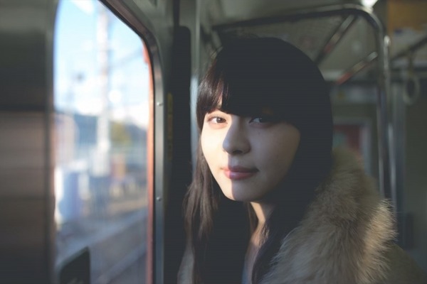 【呆然】電車にて俺「座りますか？」大学生女子「はい」当然のように座る。友達「……あのさ、女に席譲るのやめろよ」俺「は？」→結果・・