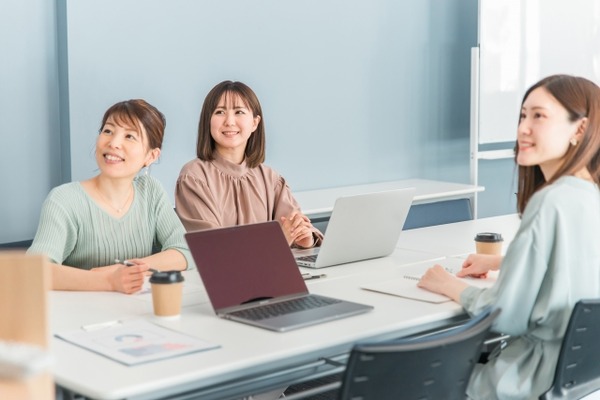 仕事エアプ「女の職場はドロドロしてて人間関係最悪その分男の職場はみんな仲良くスッキリしてる」→結果ｗ