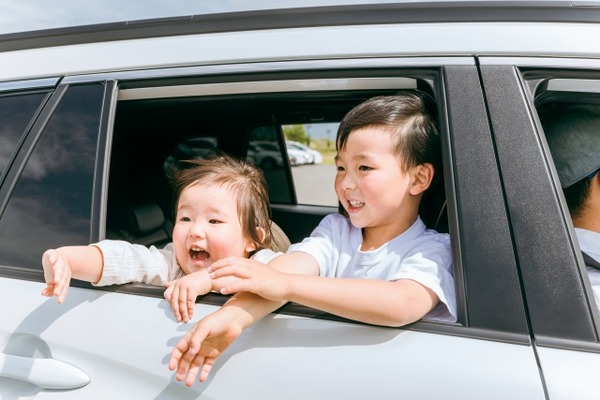 軽自動車に乗る家族「ドライブ楽しいね！」 ワイ「ドッッ底辺で草ｗｗｗ」→