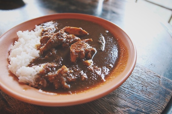 【悲報】 個人経営の「喫茶店」に通って毎回カレーだけ頼んでた結果…