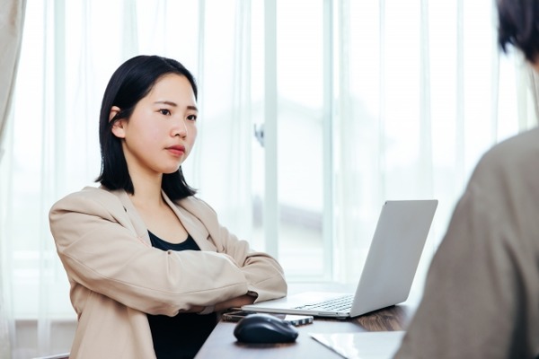 クソ男上司「女怖いなぁ…せや！ご飯にも誘わないし仕事も割り振らんでおこ！」→結果・・・