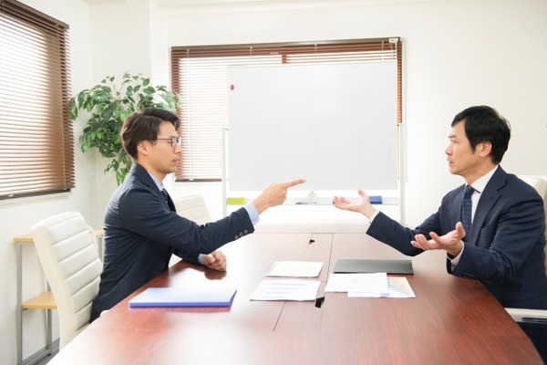 上司「あのーイチくん？ちょっといいかな？田中君にホビット？だっけ？あだ名で言ってるでしょ？あれさ？ちょっと問題になっててさ？」→結果…