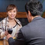 【悲報】同棲中彼女、「資格の相談」と称して後輩男とサシ飲みし朝に帰宅→結果ｗ